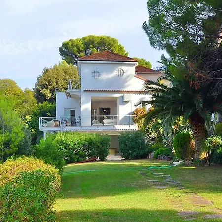Sleeps 10 Pool * Antibes