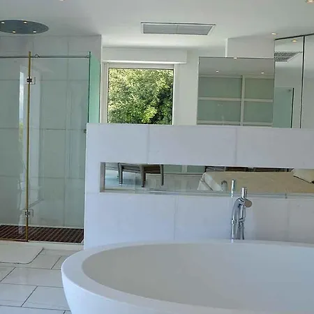 Sleeps 10 Pool Antibes